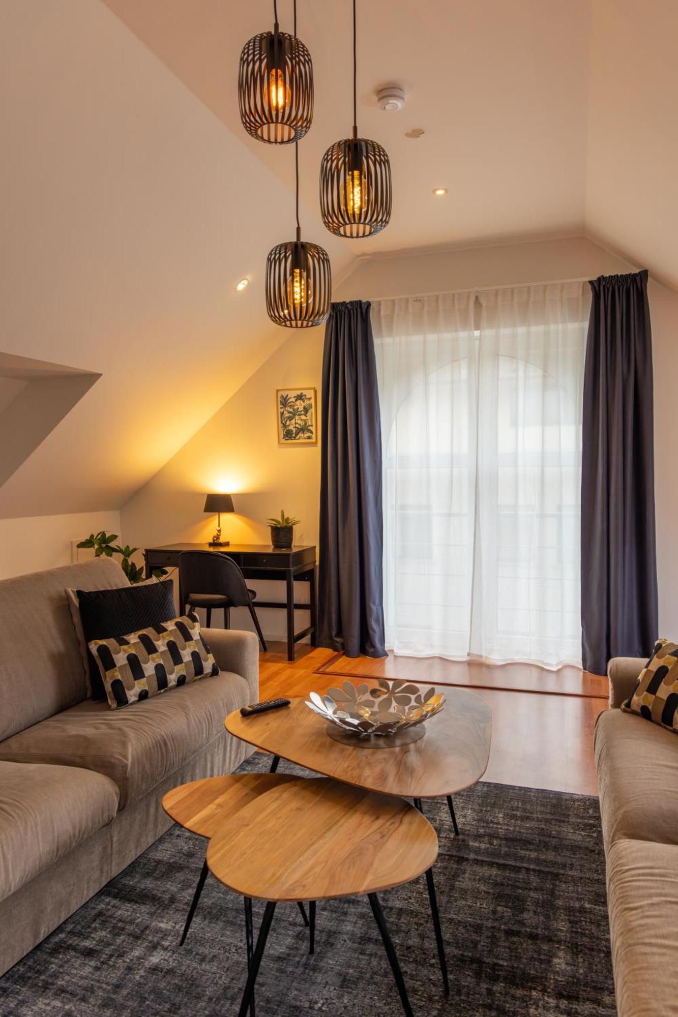 אאוד - הברלי Hotel & Apartments Bibois Leuven מראה חיצוני תמונה