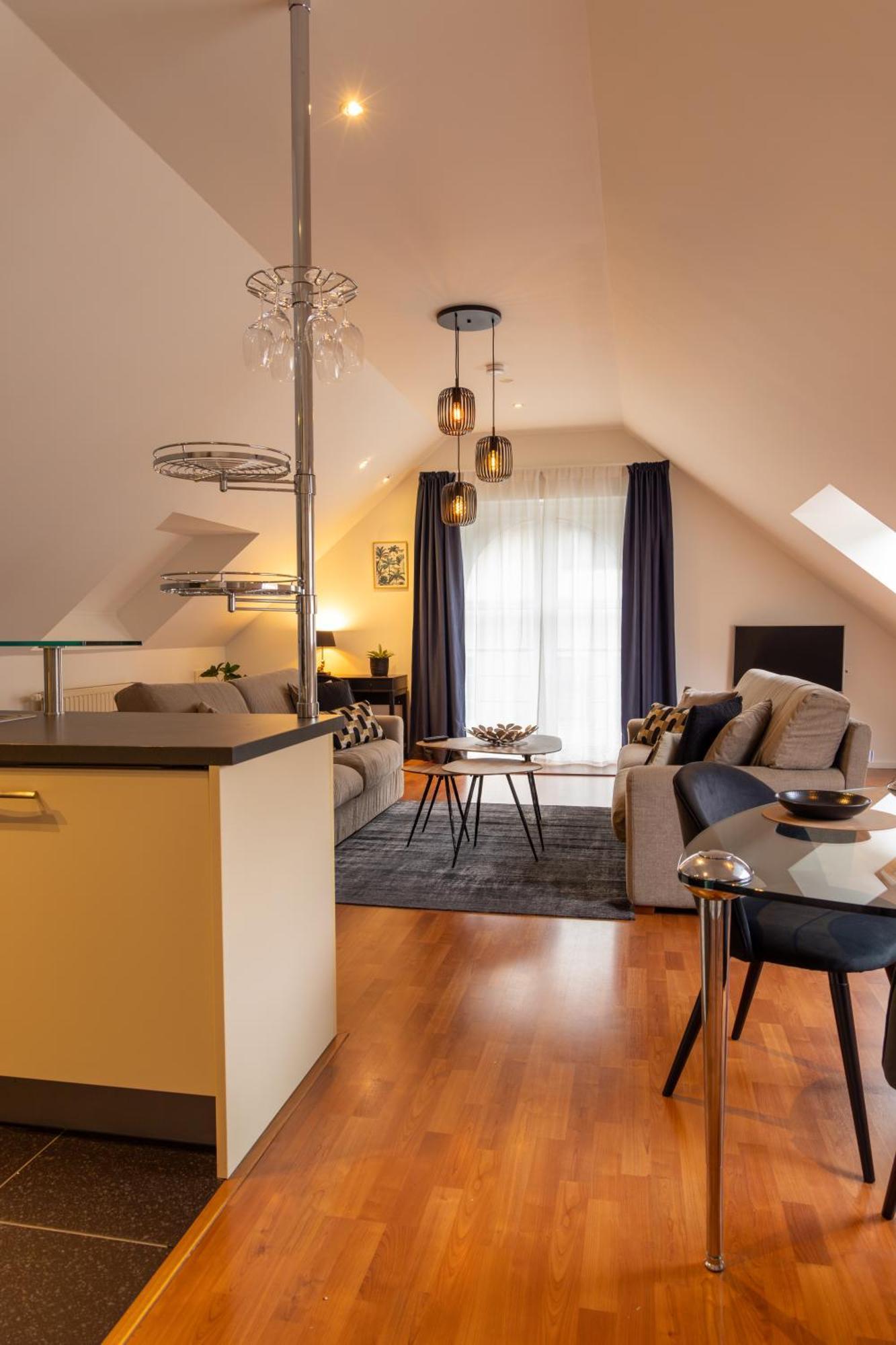 אאוד - הברלי Hotel & Apartments Bibois Leuven מראה חיצוני תמונה