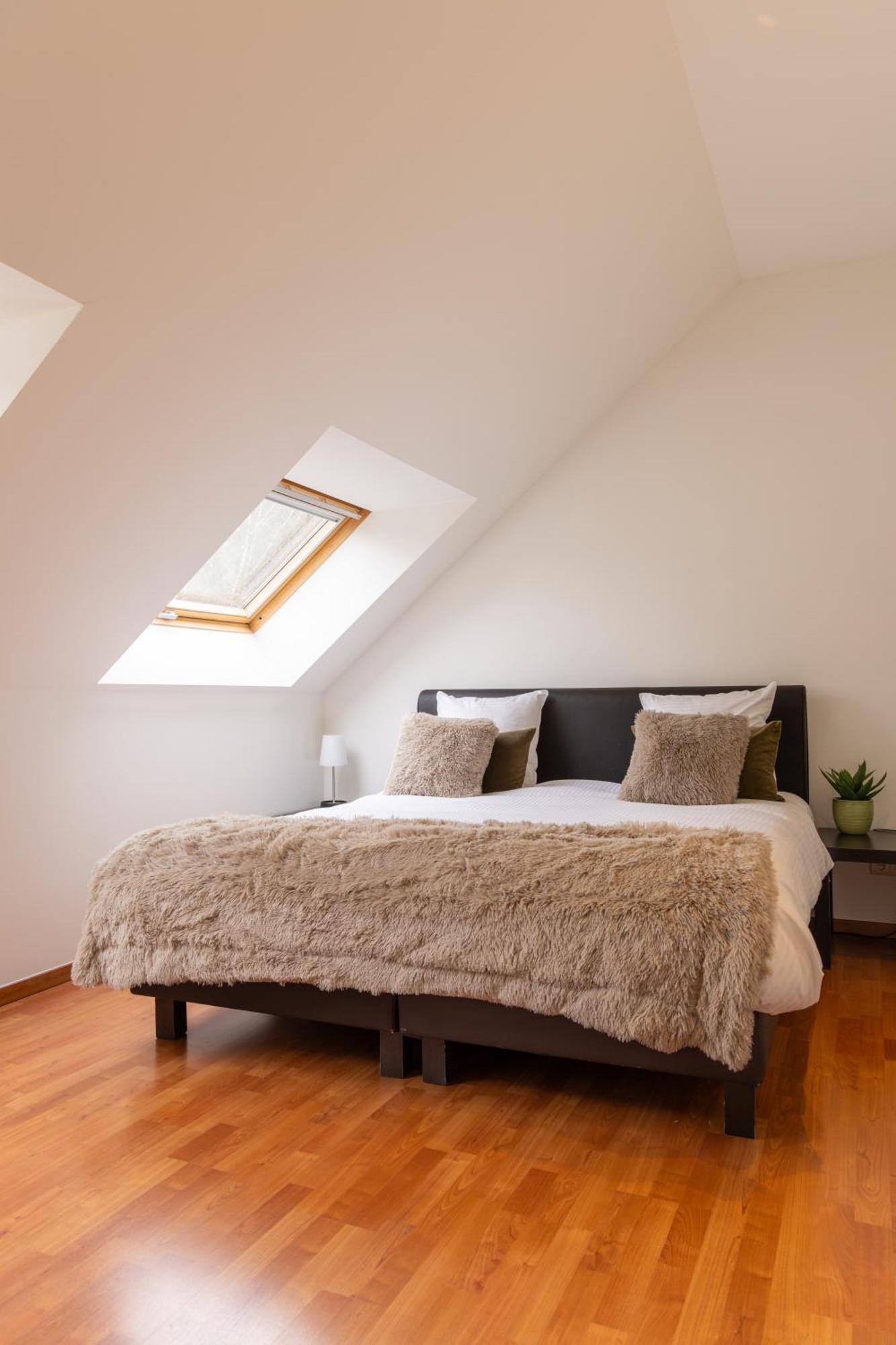 אאוד - הברלי Hotel & Apartments Bibois Leuven מראה חיצוני תמונה